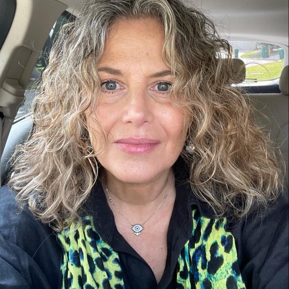 Meet your Posher, Maria - Picture 1 of 1